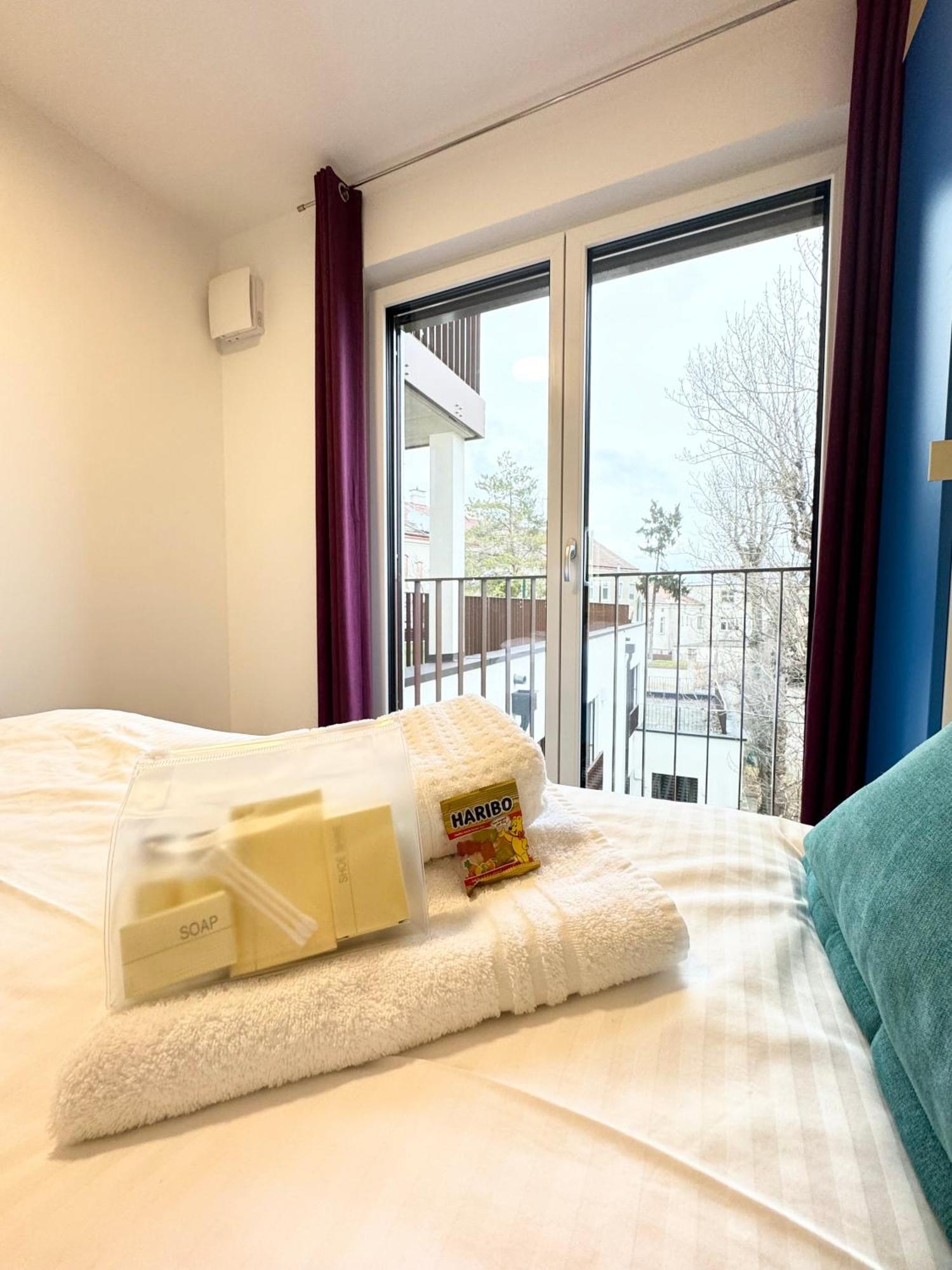 Wohnung Mit Terrasse + Parkplatz Вена Экстерьер фото